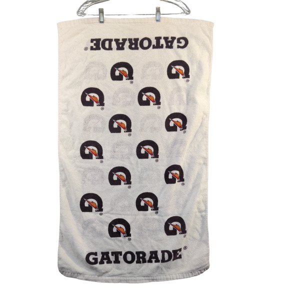 Official Gatorade Towel White 28x38.5 All Over Print Spell Out Logo - Picture 1 of 6